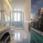 Franco's House Bed & Breakfast 4*