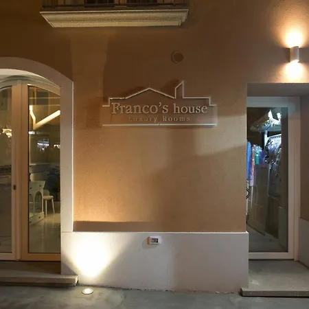 Franco's House 4*