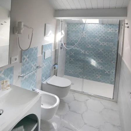 ベッド・アンド・ブレックファスト Franco's House トロペーア