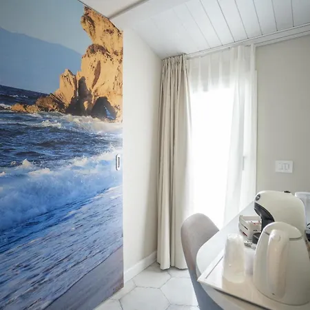 ベッド・アンド・ブレックファスト Franco's House トロペーア