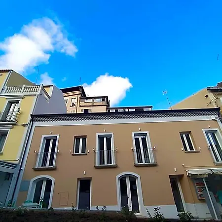 Franco's House 4*