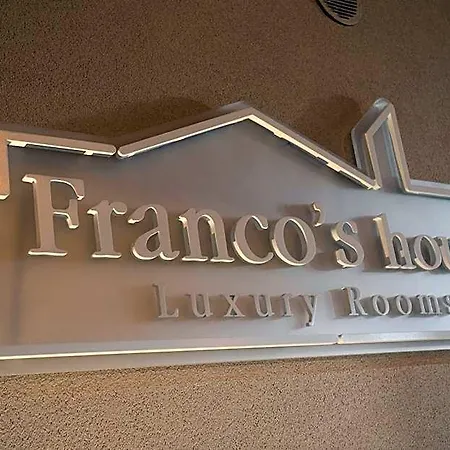 Franco's House ベッド・アンド・ブレックファスト 4*
