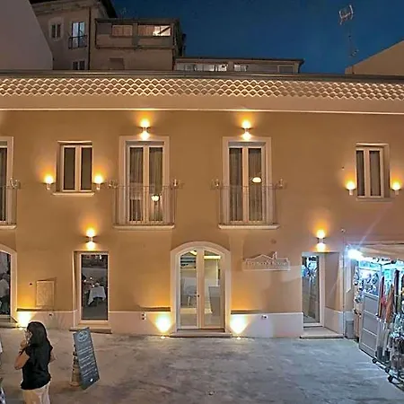 Franco's House 4*