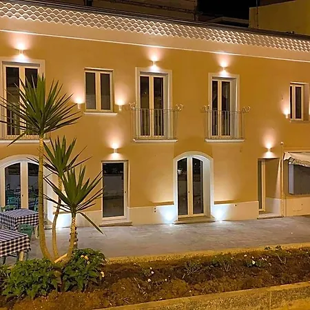 Frühstückspension Franco's House Tropea