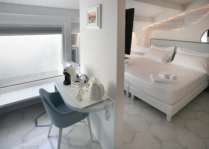 Franco's House Alojamento de Acomodação e Pequeno-almoço Tropea